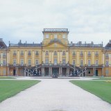 A fertődi Esterházy-kastély homlokzata (1760-as évek, barokk)