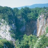A Plitvicei-tavak vízesései