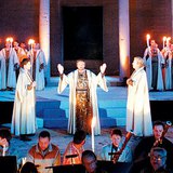 Mozart Varázsfuvola című operájának egy jelenete 