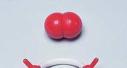 Az oxigénmolekula kalott- és pálcikamodellje