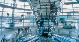 A Reichstag új kupolája Berlinben
