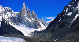 Hegycsúcsok a patagóniai Los Glaciares Nemzeti Parkban
