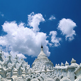 A Hsinbyume-pagoda