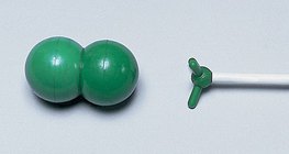 A klórmolekula kalott- és pálcikamodellje