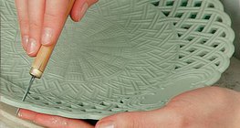 Porcelántányér készítése Herenden