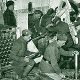A furcsa háború: gyakorlatozó franciák a Maginot-vonal egyik erődjében 