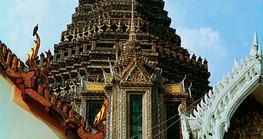 Thaiföldi buddhista templom 
