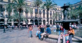 Barcelonai utcakép