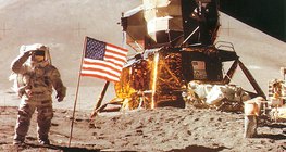 Amerikai űrhajós a Holdon (Jim Irwin, Apollo–15, 1971)