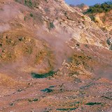 Kénes kigőzölgés a Solfatara-kráterben