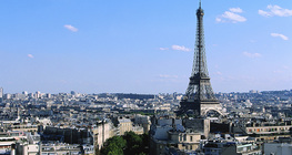 Párizs látképe az Eiffel-toronnyal