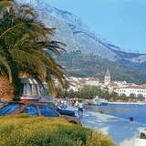 A mediterrán éghajlatú dalmát tengerpart kedvelt üdülőhely