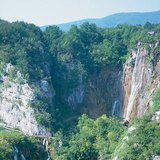 A Plitvicei-tavak vízesései