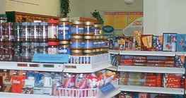 Élelmiszerüzlet sokszínű kínálata