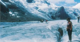 A Grossglockner, előterében a Pasterze-gleccserrel