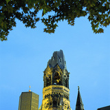 A Kaiser-Wilhelm-Gedächtniskirche tornya Berlinben